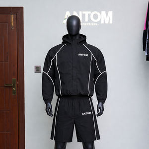 ชุดเซ็ตเสื้อฮู้ดดี้และแจ็คเก็ต กางเกงขาสั้น แบรนด์ OEM รับทำโลโก้ตามสั่ง ผลิตจำนวนมาก สไตล์ลำลอง สตรีทแวร์ ผ้าโพลีเอสเตอร์ ไนลอน ชุดวอร์มกันลม สำหรับผู้ชาย - Product Image 2