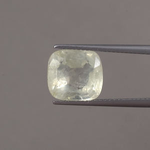 ไพลินสีเหลืองธรรมชาติทรงคุชชั่นขนาด 11x10 มม. น้ำหนัก 6.30 กะรัต รับรองโดย IGI เปลี่ยนสีได้ ขัดเคลือบด้วยน้ำมัน/แว็กซ์ เกรด AAA งานแฮนด์เมด - Product Image 1