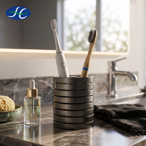 Gobelet de salle de bain en plastique pour bain de bouche, support de brosse à dents, finition argent brossé - Product Image 1