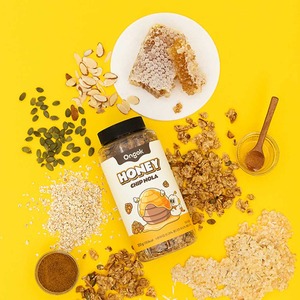 [FARMTOGLOBAL] Ongok Honey Chipnola Granola Cereal Whole Grain Baked <b>Snack</b> Korean Breakfast Cereal Supply - Product Image 1