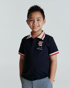 2025สำหรับทุกเพศ A001เสื้อโปโลผ้าฝ้ายจระเข้สแปนเด็กซ์พร้อมการ์ตูนคลาสสิกแนววินเทจปักลายหมีดีไซน์ทุกเพศสำหรับเด็ก - Product Image 4