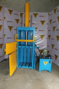 40 Ton Vertical Hydraulic Baling <b>Press</b> (VB40) for Aluminum Alloy HDPE PET Plastic Scrap & <b>Clothes</b>-Made in India - Product Image 4
