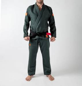 Kimono de BJJ 100% Algodón Elástico Transpirable Ligero 460g con Logotipo Frontal Uniforme para Entrenamiento y Competencia - Product Image 3