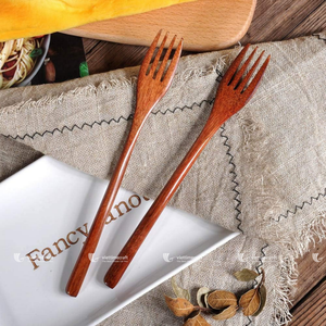 Juego de Cubiertos de Madera Ecológicos Hechos a Mano, Kit de Cuchara, Tenedor y Cuchillo de Madera Natural Reutilizable - Product Image 4