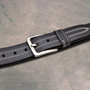 Cinturón de cuero genuino con logotipo personalizado para hombre, de alta gama, de piel de búfalo de grano completo, correa formal para caballeros LMB-0094B - Product Image 6