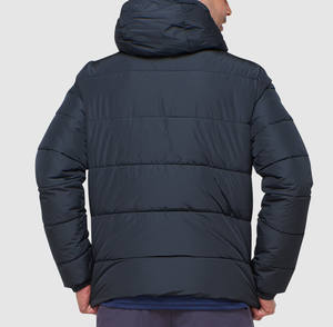 Veste matelassée légère pour homme avec logo personnalisé sur le devant, rembourrage en coton de haute qualité, col montant, imperméable et respirante, veste d'hiver pour homme - Product Image 4