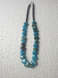 Collar Minimalista de Resina Geométrica con Diseño de Epoxi Colorido, Joyería Moderna para Uso Diario - Product Image 2