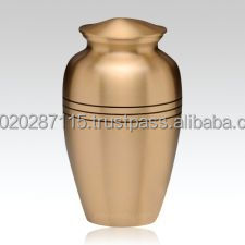 Urnas de cremación de aluminio altamente detalladas para cenizas de adultos con trabajo grabado a mano perfecto para exhibición en el hogar y ceremonial - Product Image 5