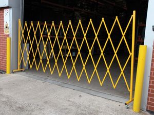 Barrière d'accès industrielle professionnelle en acier, clôture de sécurité extensible pour entrepôt, fabrication OEM au Vietnam - Product Image 2