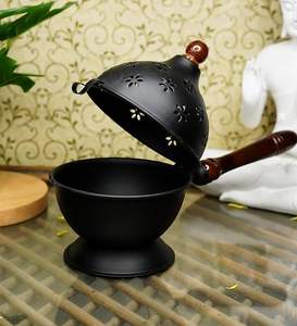 Decorative Islamic <b>Bakhoor</b> Incense <b>Burner</b> for Oud Chips Suitable for Ramadan Eid and Religious Celebrations - Product Image 4