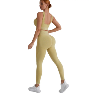 Ensemble de yoga pour femmes très vendu, personnalisé, à séchage rapide, manches courtes, qualité supérieure, respirant, ensemble de yoga le plus vendu, ensemble de gym - Product Image 5