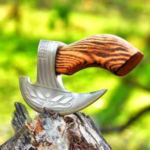 Hacha para Pizza Hecha a Mano de Alta Calidad, Forjada en Acero con Alto Contenido de Carbono, Estilo Vikingo, con Funda de Cuero y Madera Tallada para Cortar - Product Image 1