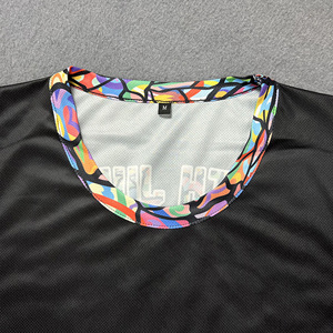 Camiseta de Baloncesto Sublimada Personalizada para Hombre, Transpirable, Deportiva, Premium, Ajustada, para Entrenamiento y Alto Rendimiento - Product Image 5