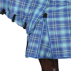 Couverture de cheval imperméable légère la plus vendue, confortable, garnie de coton, doublure en nylon, coque en polycoton, toutes saisons - Product Image 3