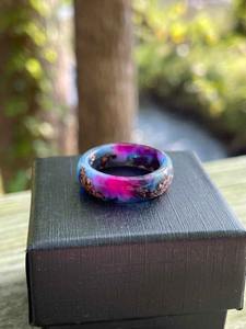 Bagues tendance en résine faites à la main pour femmes – Bijoux de mode pour soirées, plage et tenues décontractées chic - Product Image 2