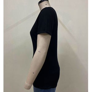 Camiseta Premium de Cuello Redondo para Mujer, Tela de Algodón Suave, Cómoda, Informal, Elegante, para Uso Diario, Colección de Verano - Product Image 3