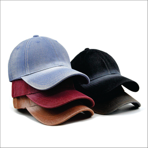 Gorra de Béisbol Unisex de 6 Paneles, Color Contrastante, Sarga Ajustable, Estilo Casual para Adultos, Diseño Degradado Azul y Negro - Product Image 4