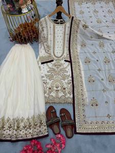 Costume Anarkali traditionnel indien pakistanais pour femmes, en soie blanche brodée, coupe ample, longueur au sol, pour mariage - Product Image 4