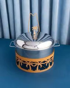 Olla Tradicional Martillada para Calentar Alimentos con Tapa de Cúpula y Soporte de Alambre, Cazuela Decorativa, Elegante Vajilla de Cocina - Product Image 1