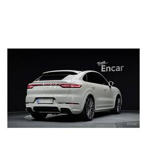 Porsche Cayenne 3.0 Coupé 2024, 33,827 km, Volante a la Izquierda, Caja de Cambios Automática, Asientos de Cuero con Cámara Trasera - Product Image 2