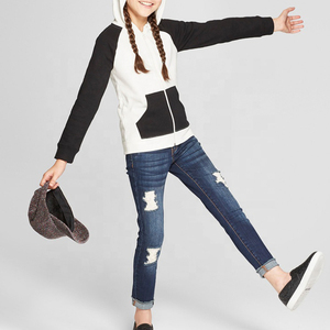 Sweat à capuche pour femme, color block, manches longues, décontracté, en coton, avec poches, pour l'automne, avec empiècements contrastants personnalisés - Product Image 2