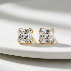 Boucles d'oreilles clous en or jaune 18 carats pour femme, diamants taille coussin, motif tulipe classique, pour usage quotidien, diamants de laboratoire certifiés IGI - Product Image 1