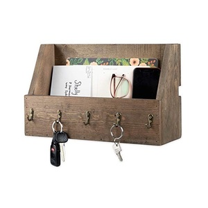 Porte-clés mural en bois, organisateur d'intérieur suspendu, conçu pour refléter une vie sophistiquée grâce à un rangement mural fonctionnel - Product Image 1