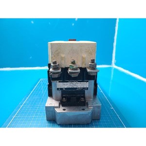 Fuji 1NC4QO #   Contactor Magnético SC-8N/UL Usado Como Pieza de Repuesto para Equipos Semiconductores Legacy - Product Image 4