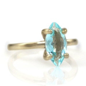 แหวนพลอยบลูโทแพซแท้ 100% ดีไซน์ใหม่ แหวนเงินแท้ 925 แฟชั่นทันสมัยสำหรับงานแต่งงาน เครื่องประดับชั้นดีสำหรับผู้ชาย - Product Image 1