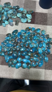 Cabochon de Chrysocolle Naturelle Premium, Turquoise Bleue Vert Polie, Pierres Précieuses Détachées Trimurti Gems Rajasthan 20-50mm Personnalisable - Product Image 3