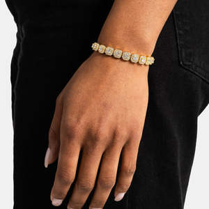 Bracelet tennis octogonal de luxe en moissanite pour femmes, argent sterling 925 plaqué or, moissanite couleur D VVS, bijoux en moissanite - Product Image 1