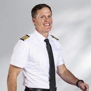 Chemise de pilote d'uniforme de ligne aérienne pour hommes Chemise de pilote blanche à manches courtes de haute qualité Fabricant d'uniforme de pilote du Bangladesh - Product Image 1
