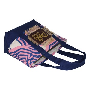 Sac fourre-tout promotionnel de haute qualité en toile naturelle de 12 oz avec logo en relief, poignée en cuir teint et impression sérigraphique - Product Image 4