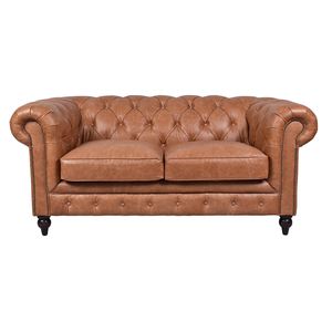 Canapé Chesterfield deux places en cuir véritable de style vintage avec accoudoirs roulés et design matelassé, base en bois massif, canapé élégant - Product Image 1