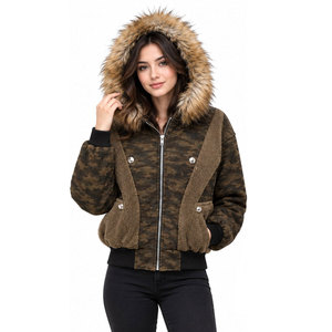 Women's Camouflage Hooded Jacket With Faux <b>Fur</b> <b>Trim</b> Zipper Front Pockets Windproof Winter Short Coat Casual Style - Product Image 2