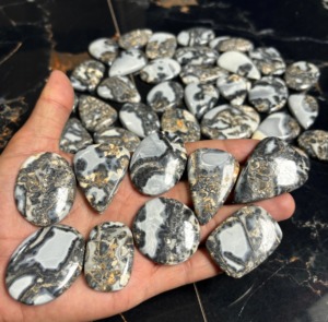 Hermosas Gemas Sueltas de Jaspe Maligano Gris en Forma de Cabujón, Lote a Precio de Mayoreo, Joyería de Diferentes Tamaños, Piedra de Jaspe Maligano - Product Image 4