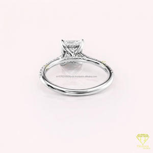 Anillo de Compromiso Vintage con Halo Oculto de Corte Ovalado, Anillo de Boda Solitario con Engaste de Garras Chapado en Oro de 14K con Diamantes Cultivados en Laboratorio - Product Image 3