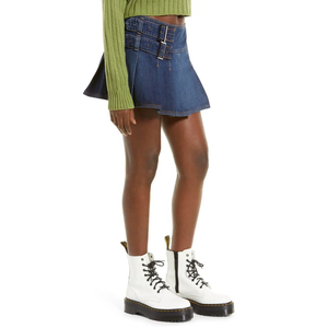 Mini-jupe en jean Y2K bleu foncé plissée avec ceinture à boucle, mélange de coton, asymétrique, style streetwear, qualité supérieure - Product Image 3