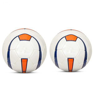 Ballon de football personnalisé de qualité supérieure en cuir PU, construction cousue, 32 panneaux, fabriqué au Pakistan, taille 5 - Product Image 6