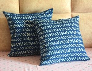 Housse de coussin en coton 100% imprimée à la main avec passepoil, style moderne, pour hôtel, canapé, lit, décoration intérieure - Product Image 1