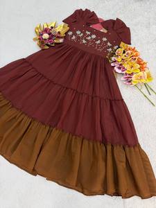 Lanzamiento de Nuestro Vestido de Algodón Mull con Hermoso Trabajo Maggam: Donde la Elegancia se Une a la Comodidad - Product Image 2
