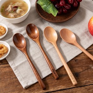 Cuchara de Madera Personalizada con Grabado, Cuchara para Cocinar, Recuerdo de Boda, Regalo de Inauguración de Casa, Regalo para Despedida de Soltera, Decoración de Cocina - Product Image 1