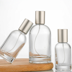 Venta al por Mayor de Botellas de <span class=keywords><strong>Perfume</strong></span> de Vidrio Transparente <span class=keywords><strong>Santal</strong></span> <span class=keywords><strong>33</strong></span> de 30ml/50ml/100ml con Diseño de Hombro Redondo, Hechas en China - Product Image 2