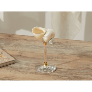 Ensemble de 2 verres à vin en verre et coquillages, très demandé, idéal pour sublimer la présentation de la table - Product Image 2