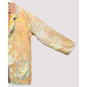 Chaqueta Kantha de punto amarilla transpirable de algodón con diseño de parches, larga, unisex, para otoño, con frente abierto y rayas. - Product Image 5