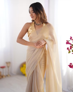 Sari de Tela Sólida KV con Blusa Sin Coser - Product Image 1