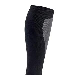 Chaussettes d'équitation en tissu premium et finition soignée, avec tissu extensible et confortables pour le mouvement en équitation, en vente - Product Image 4