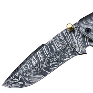 Couteau pliant artisanal pour la chasse en plein air, lame en acier à motif Damas, manche en bois, étui en cuir, camping, randonnée, bricolage, OEM - Product Image 4