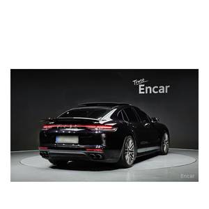 Porsche Panamera 4.0 GTS 2023 avec volant à gauche, sièges en cuir, caméra arrière, 27 331 km - Product Image 2