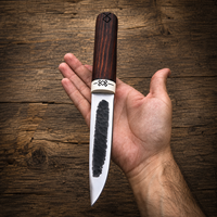 Couteau de chasse artisanal forgé sur mesure en acier à haute teneur en carbone, lame fixe, couteau de survie pour la brousse, avec manche en bois de rose et étui en cuir
